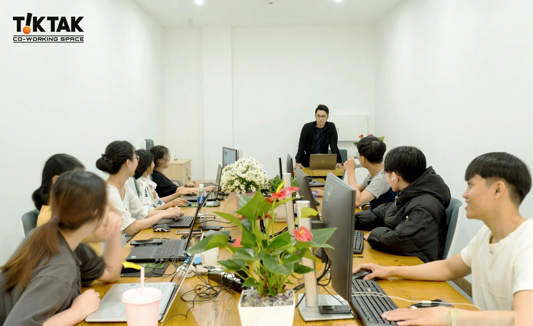 Giải mã xu hướng thuê văn phòng tại coworking space